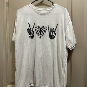 Graphic tee